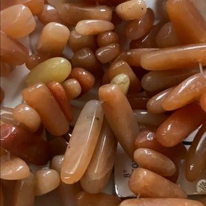 4 Bead Stone Carnelian Tooth 20mm for good energy!